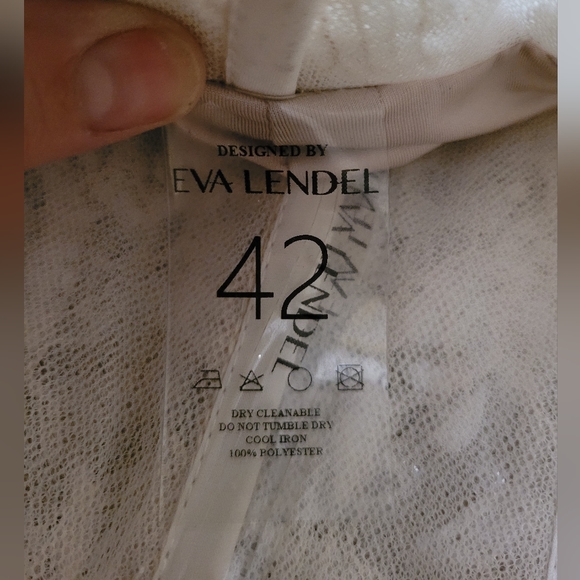 Eva Lendel "Santa" Wedding Dress ABSOLUTELY STUNNING - Picture 8 of 13